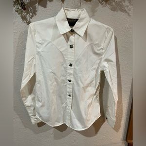 M.L Leddys long sleeve beautiful silver and turquoise buttons.